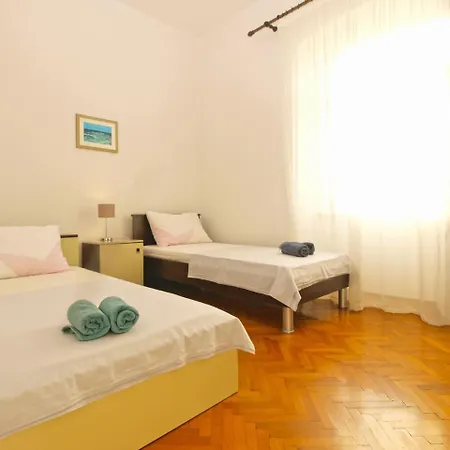 Apartment Oriana 792 * Pula
