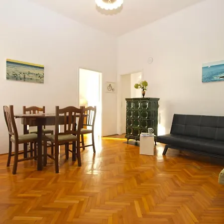 Apartment Oriana 792 Pula
